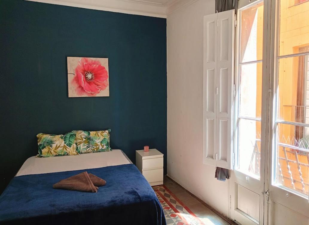 Bed and Breakfast Banys Nous R2 Барселона Экстерьер фото